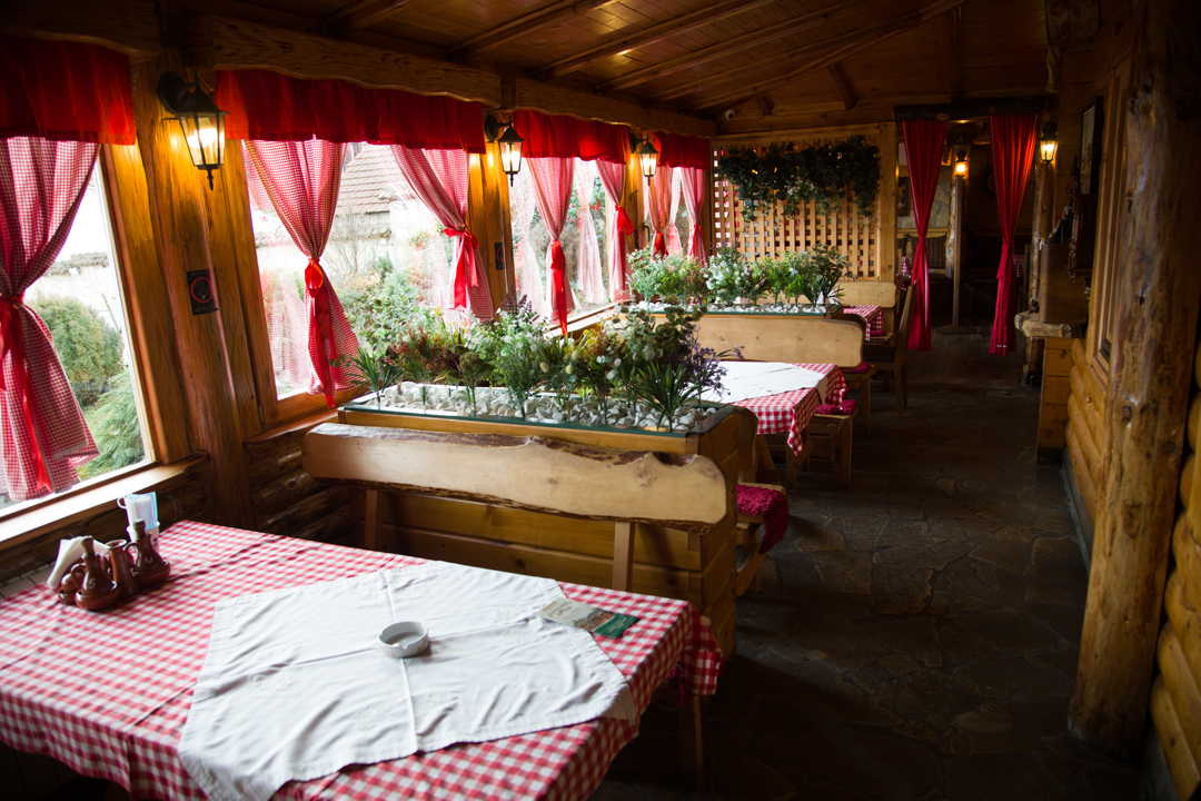 СТАРА КРЧМА - затворена тераса