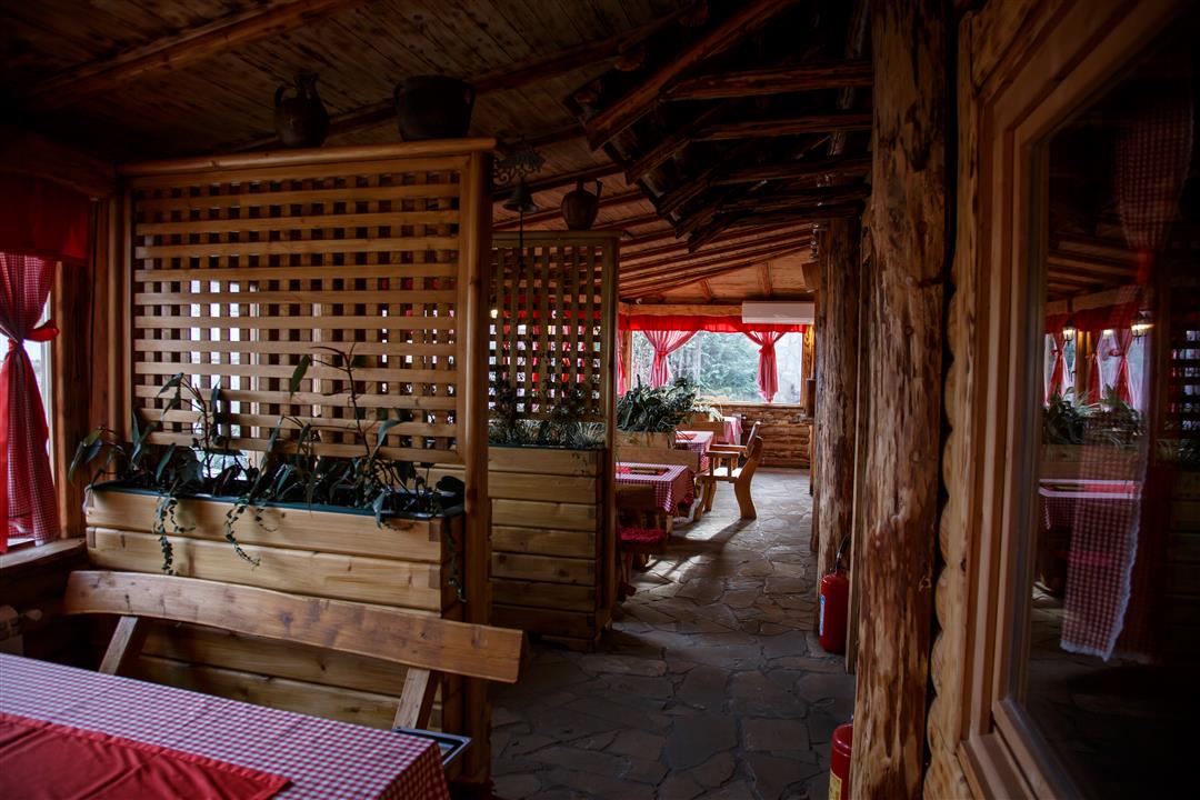 СТАРА КРЧМА - затворена тераса