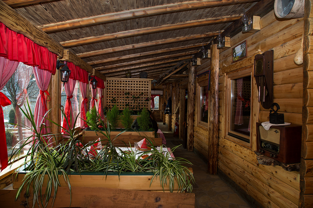 СТАРА КРЧМА - затворена тераса