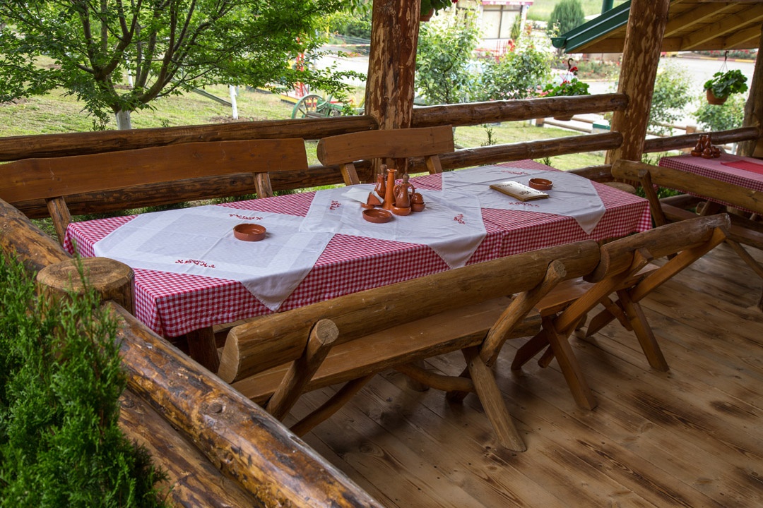 СТАРА КРЧМА - отворена тераса