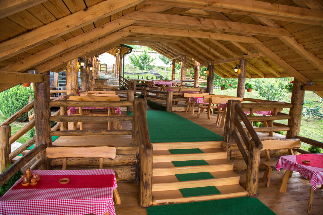 СТАРА КРЧМА - отворена тераса