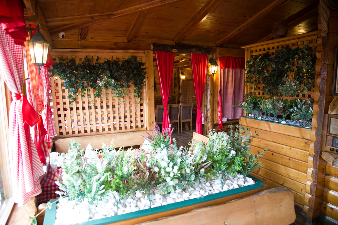 СТАРА КРЧМА - затворена тераса