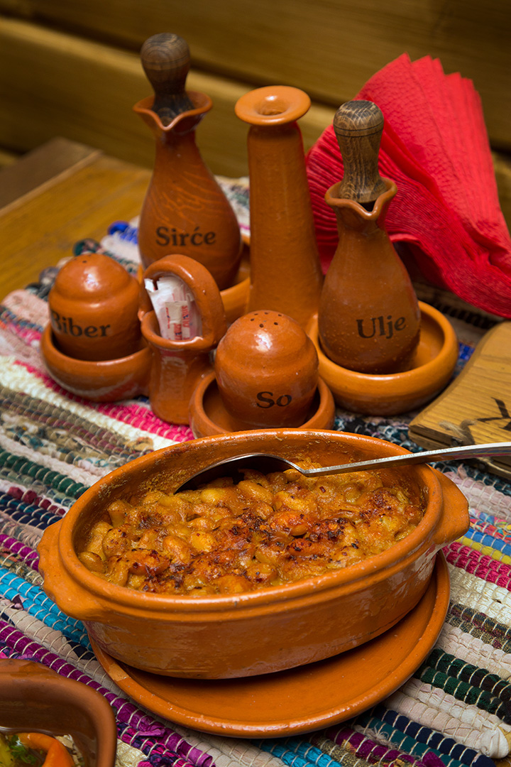 ХРАНА - детаљ